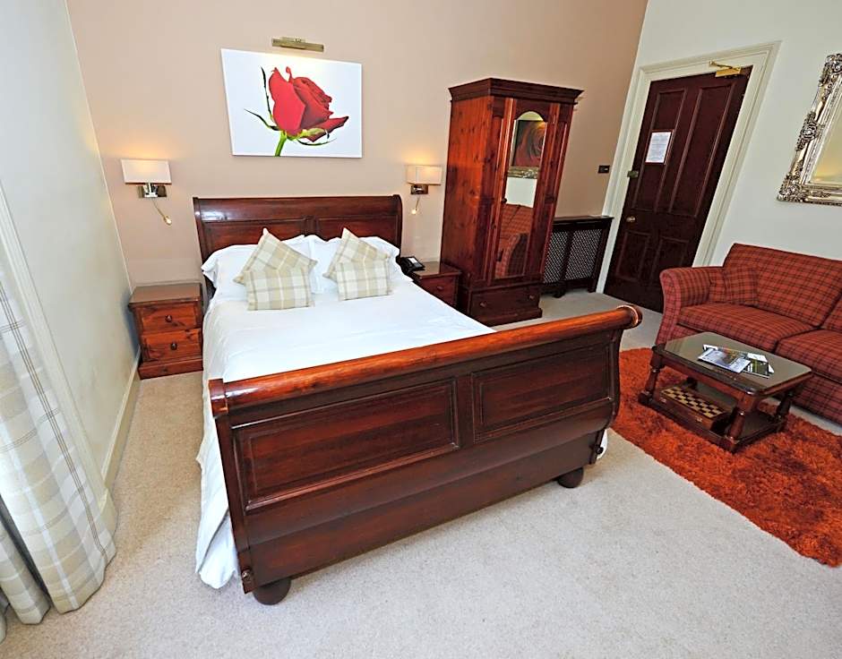 Ardlui Hotel