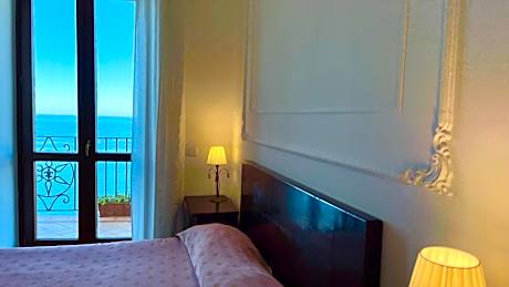 Double Room with Balcony and Sea View