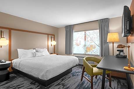 King Room - Hearing Accessible