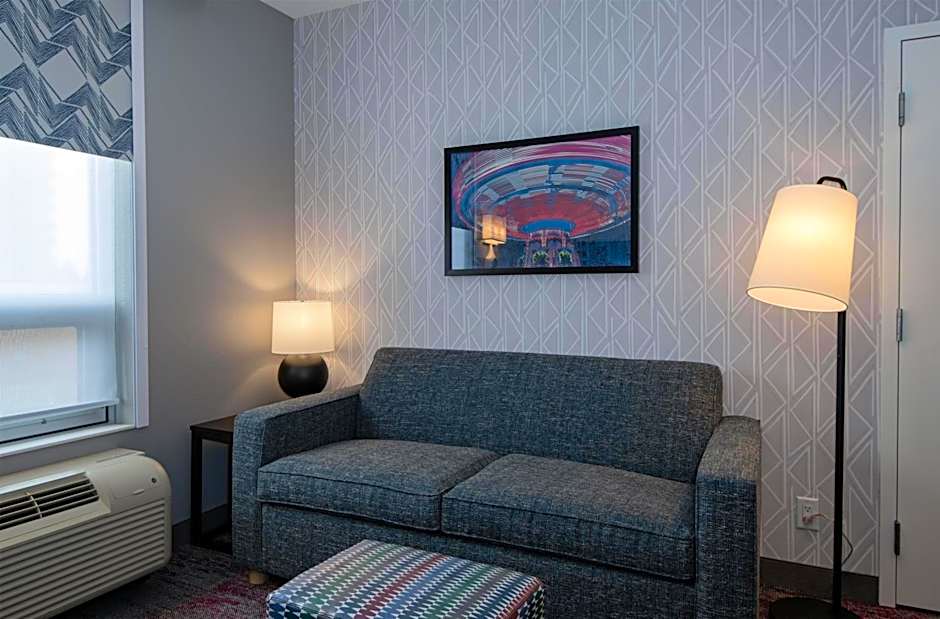 Home2 Suites By Hilton West Edmonton