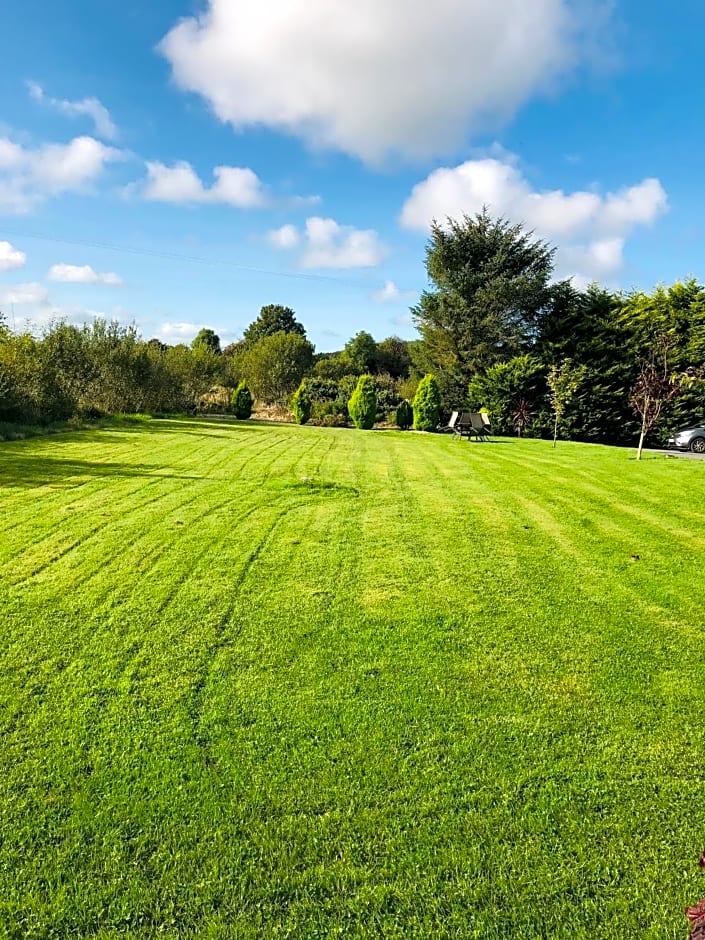 Hillcrest farmhouse Bed & Breakfast