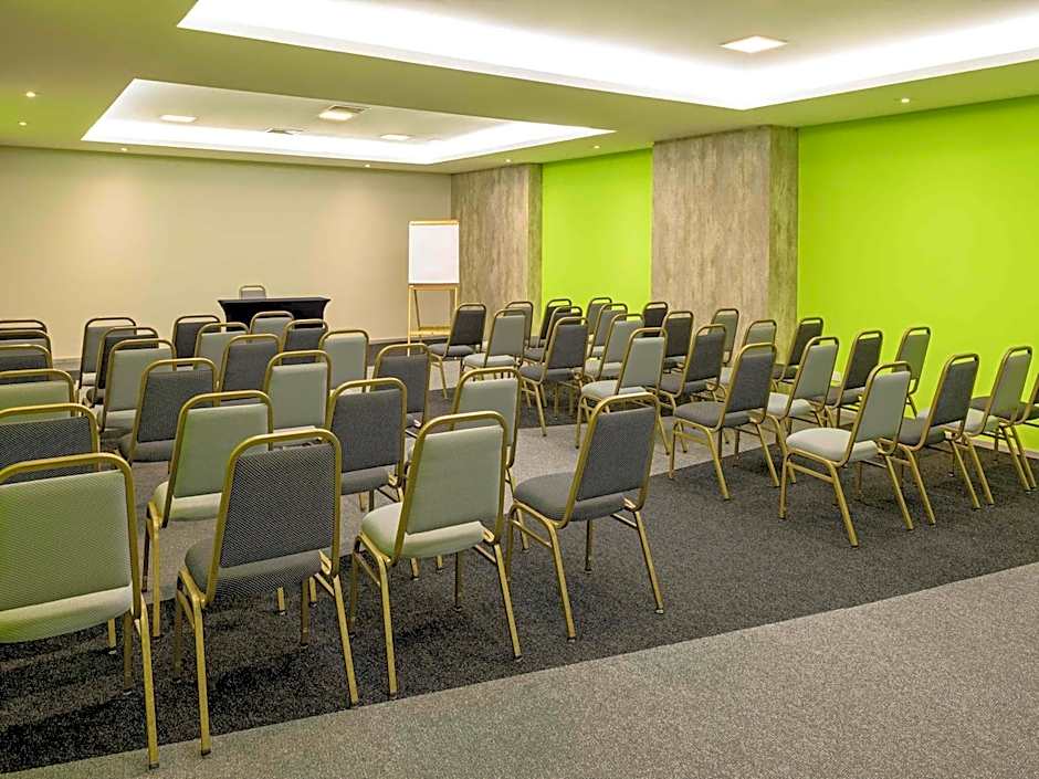 ibis Styles Curitiba Centro Civico