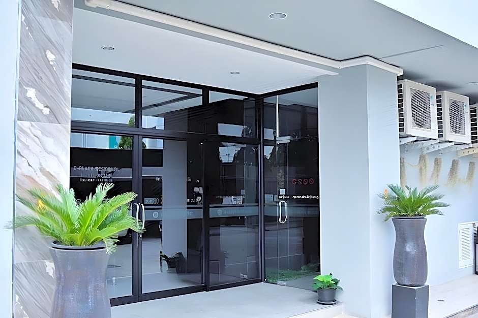 B-Black Hotel
