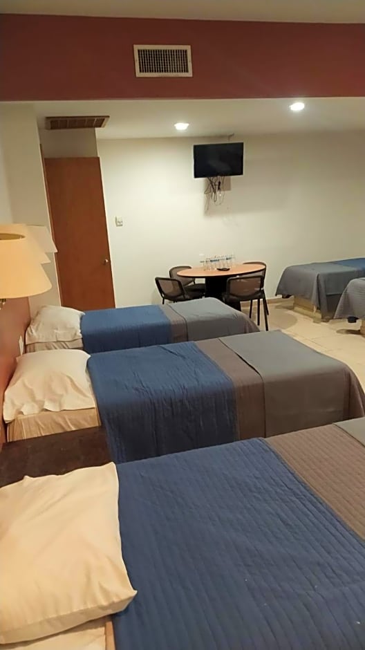 Cypres Hotel & Suites