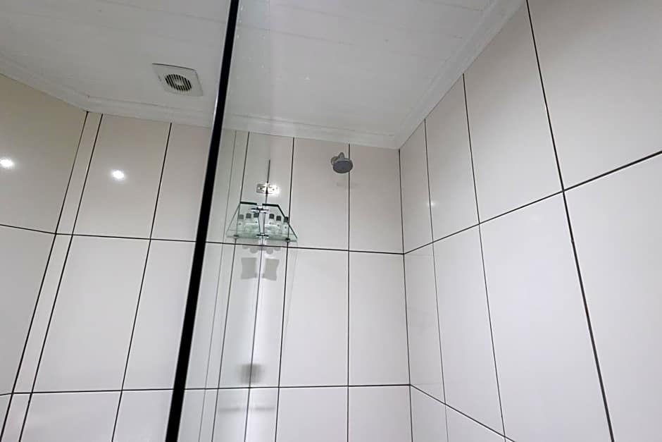 Knysna Log-Inn Hotel