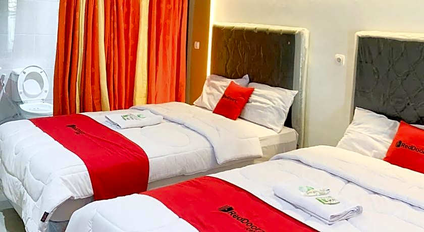 RedDoorz near Museum Gunung Merapi