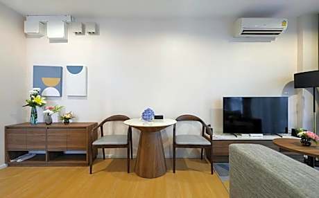 One Bedroom Executive Corner King