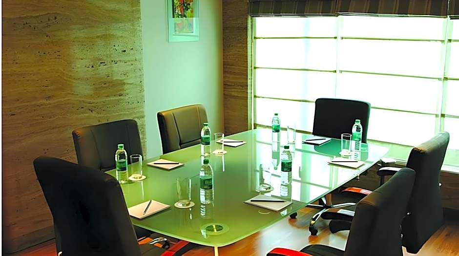 Mirage Hotel, Mumbai International Airport