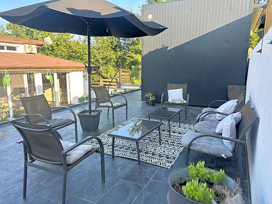 COMPLEX TURISTIC Gradina de corzi si Aventura Eselnita