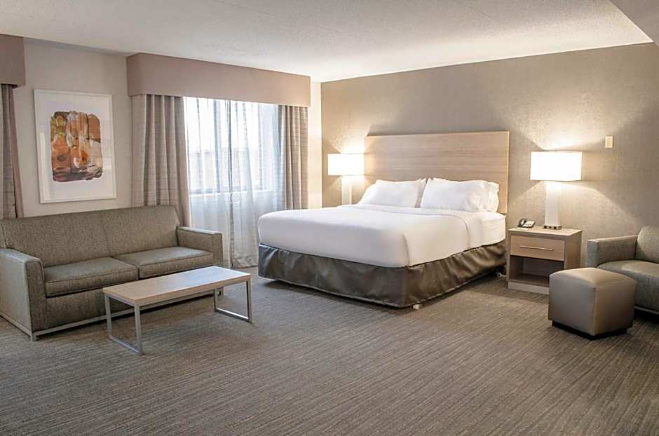 Holiday Inn Fargo By IHG