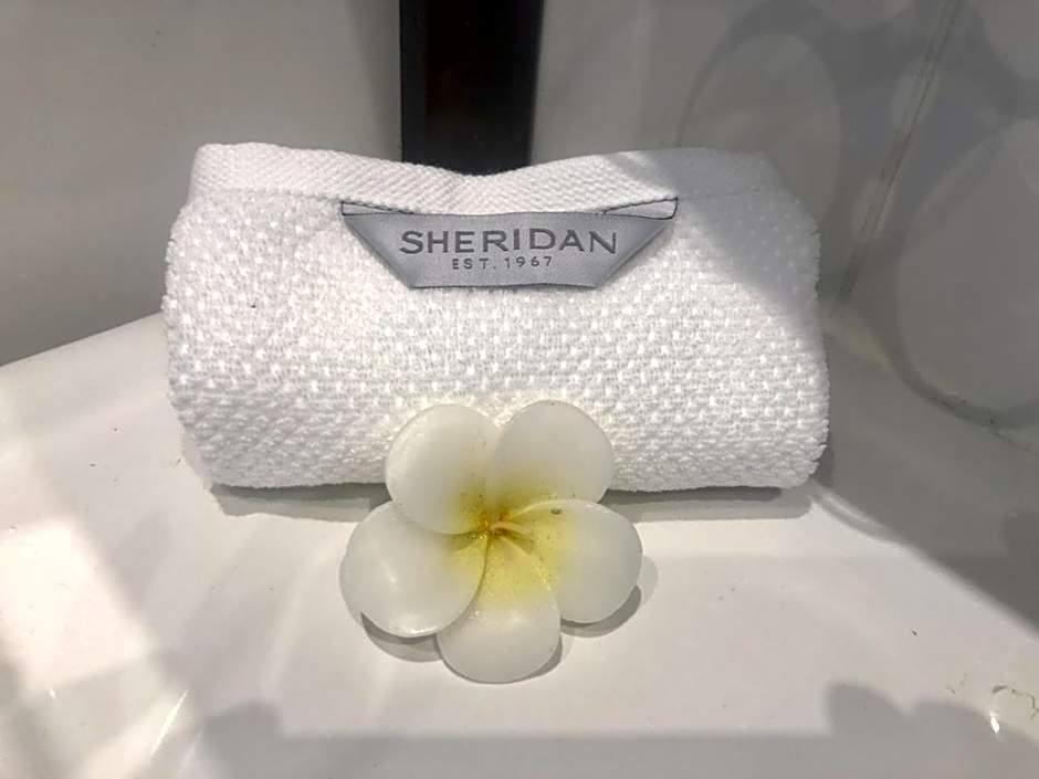 Hotel Style Monterey Guest Studio near Hospitals, Beach and Airport