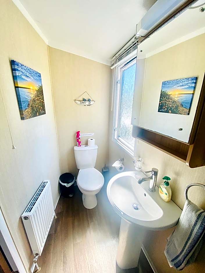 B47 Caravan Seven Bays