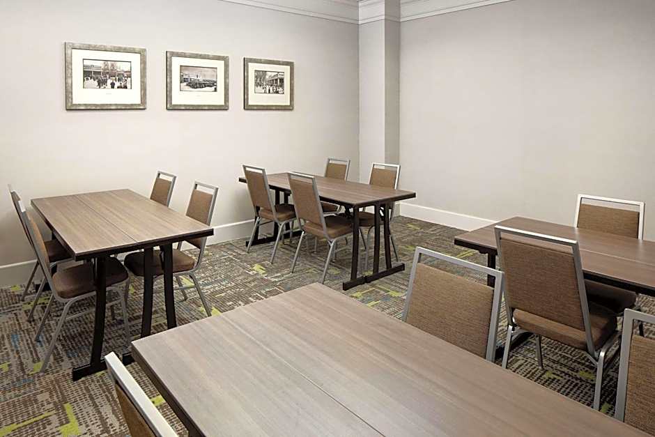 Hampton Inn Louisville Downtown