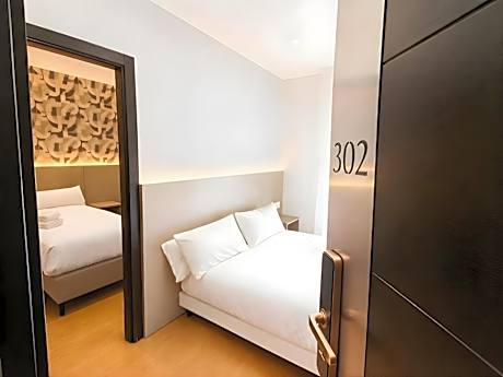 Classic Quadruple Room