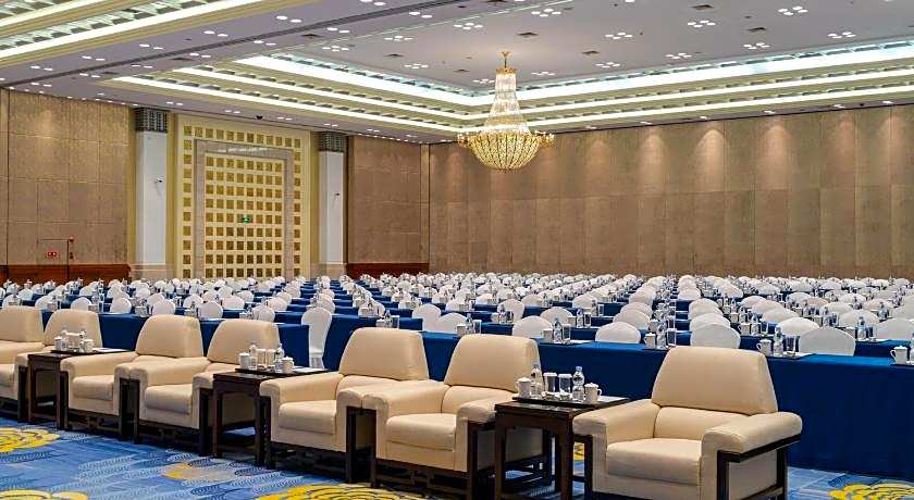 Dong Fang Hotel Guangzhou