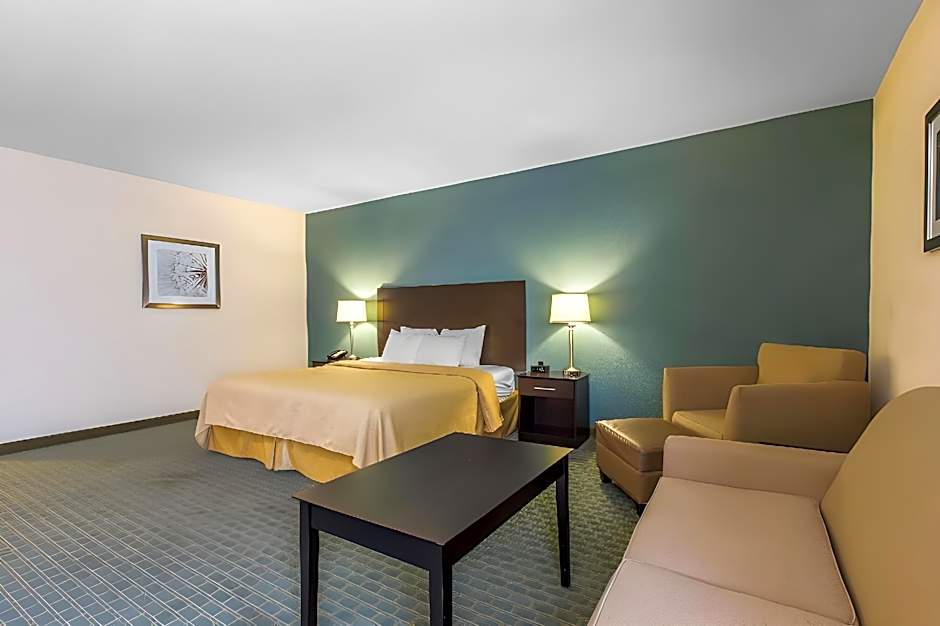 Quality Inn Fitzgerald