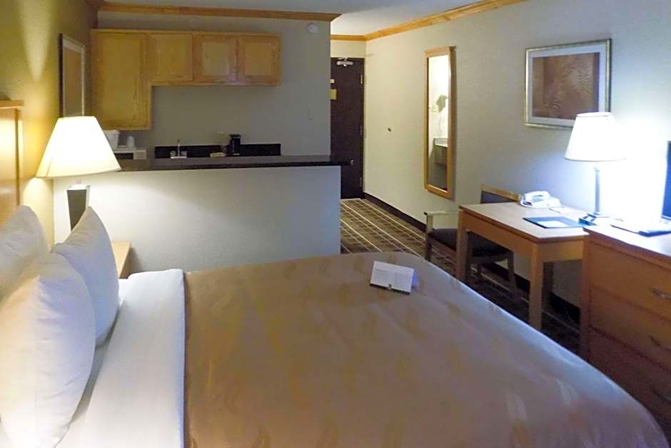 Quality Inn DFW Airport North