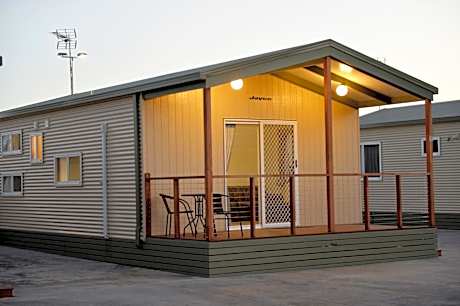 Riverside Cabin Park