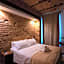 AL 54 Accommodation
