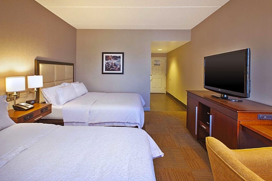 Hampton Inn By Hilton And Suites Providence/Warwick-Airport