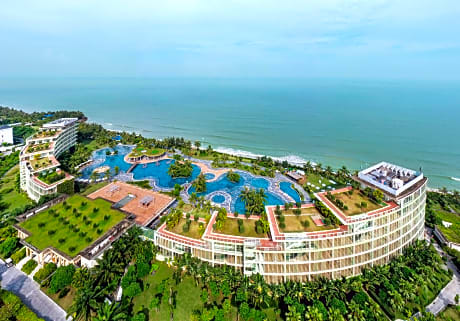 FLC Luxury Hotel Samson