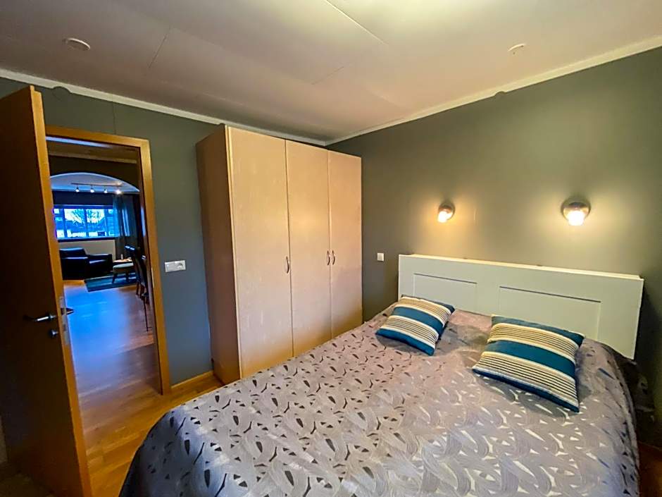 Bakki Apartments & Hostel