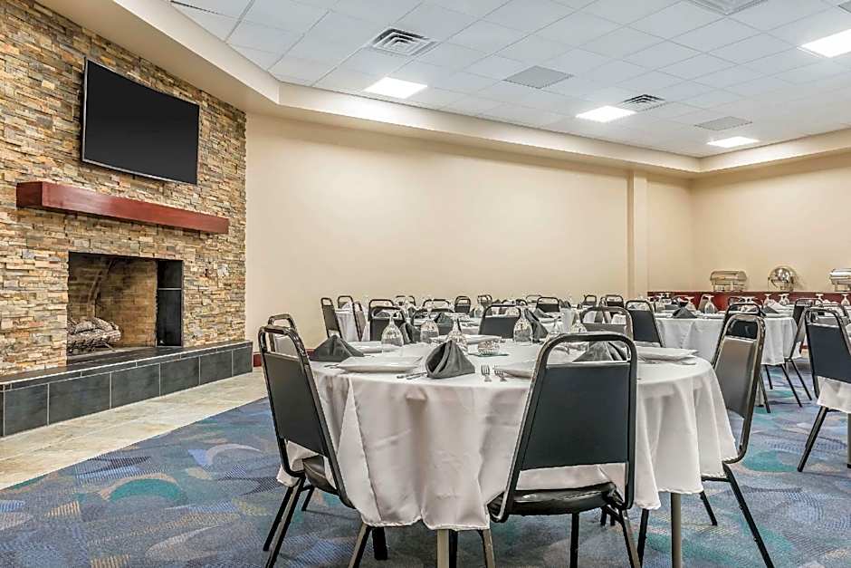 Clarion Inn Belle Vernon