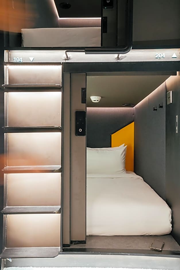 CapsuleTransit Sleep Lounge KLIA T1 Airport Hotel - Landside, Public Area at Lvl 5