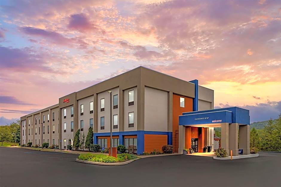 Hampton Inn Pine Grove