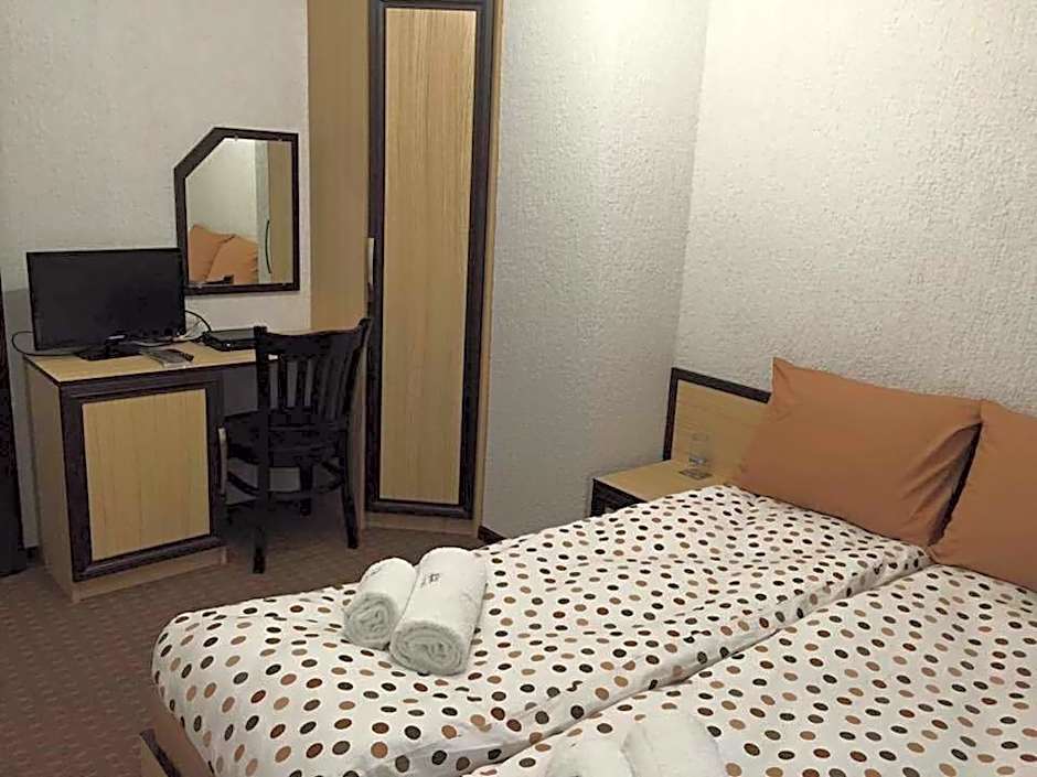 Семеен хотел Гингеръ