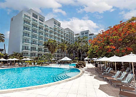 Sonesta Maho Beach Resort & Casino All Inclusive