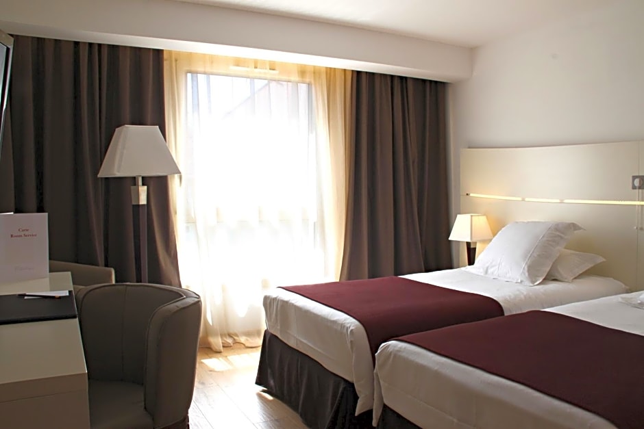 Hotel Montaigne And Spa