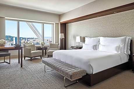 City View King Bed