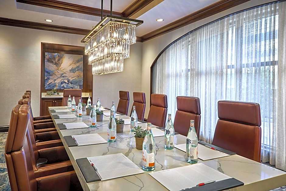 New Orleans Marriott Warehouse Arts District