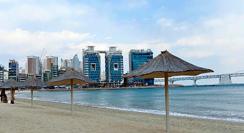H Avenue Gwanganri Beach