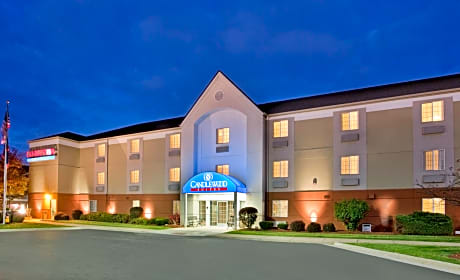 Candlewood Suites Rockford, an IHG Hotel