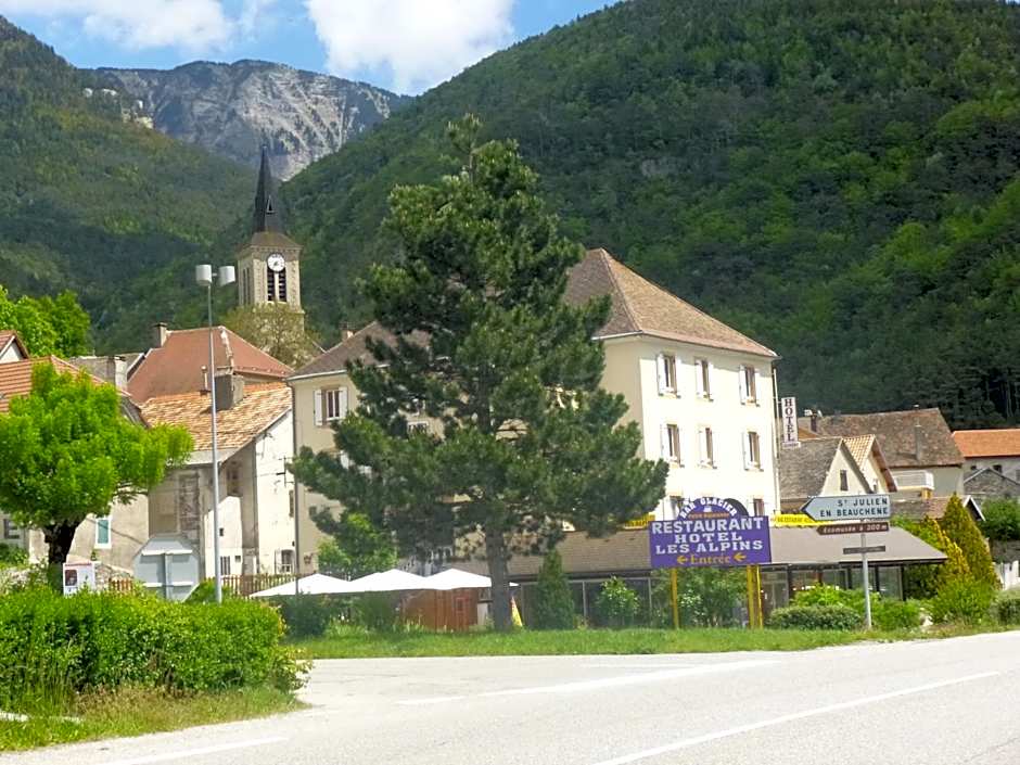 Hôtel Restaurant Les Alpins