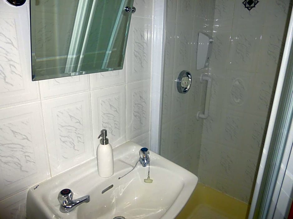 The Ocean Wave Bed & Breakfast