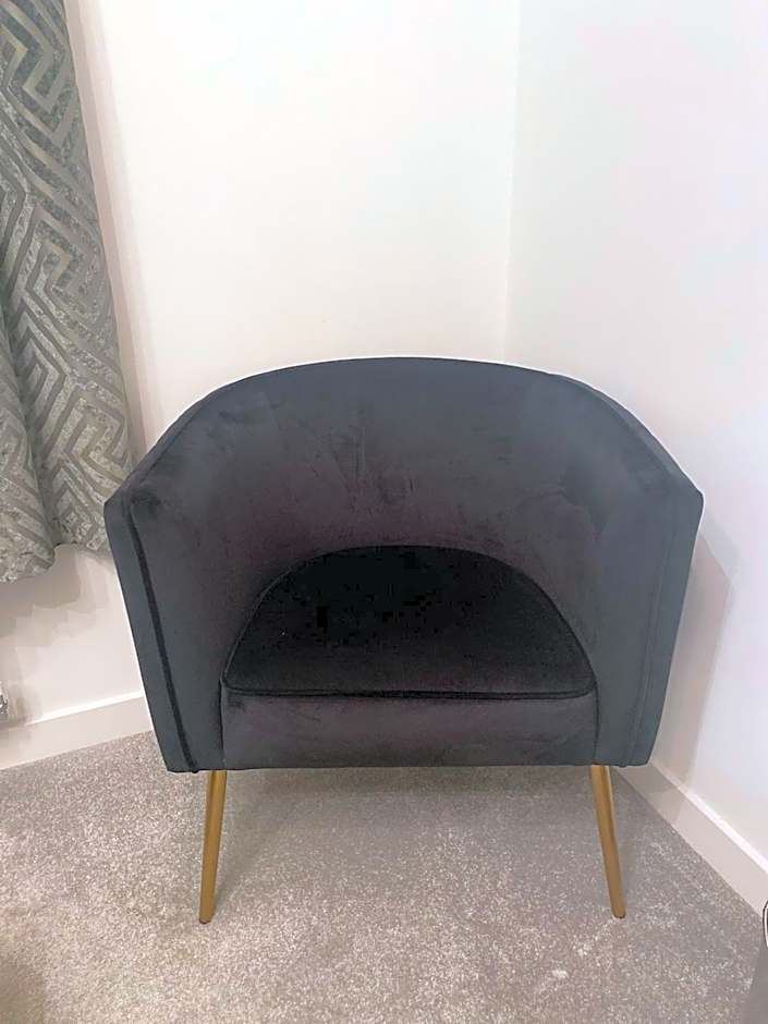 Peterborough City Center Near Healthcare Center One Bed apartment With Free Private Parking Contractors Locum Staff welcome