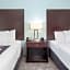 La Quinta Inn & Suites by Wyndham Bonita Springs Naples