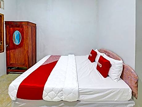 SPOT ON Room without Air Conditioning