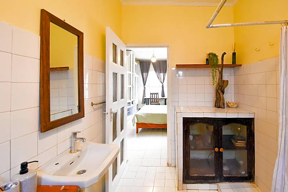 Utamaduni House B&B