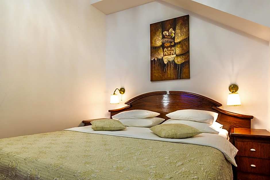 Garni Hotel Royal Crown