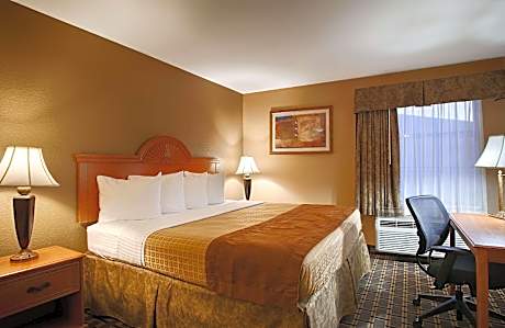 King Suite with Jetted Tub