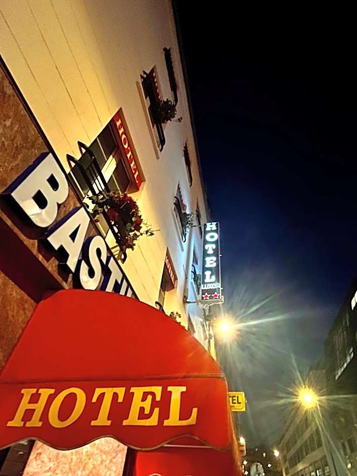 Luxor Bastille Hotel