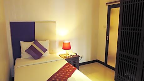 Economy Single Room with No Window