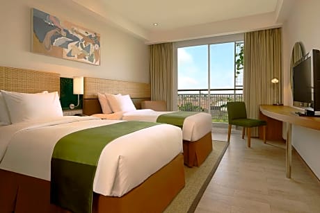 Deluxe Twin Room with Balcony