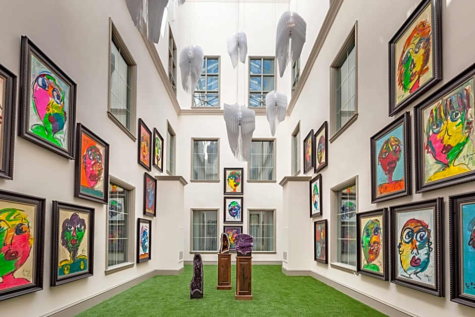 Grand Bohemian Charleston, Autograph Collection