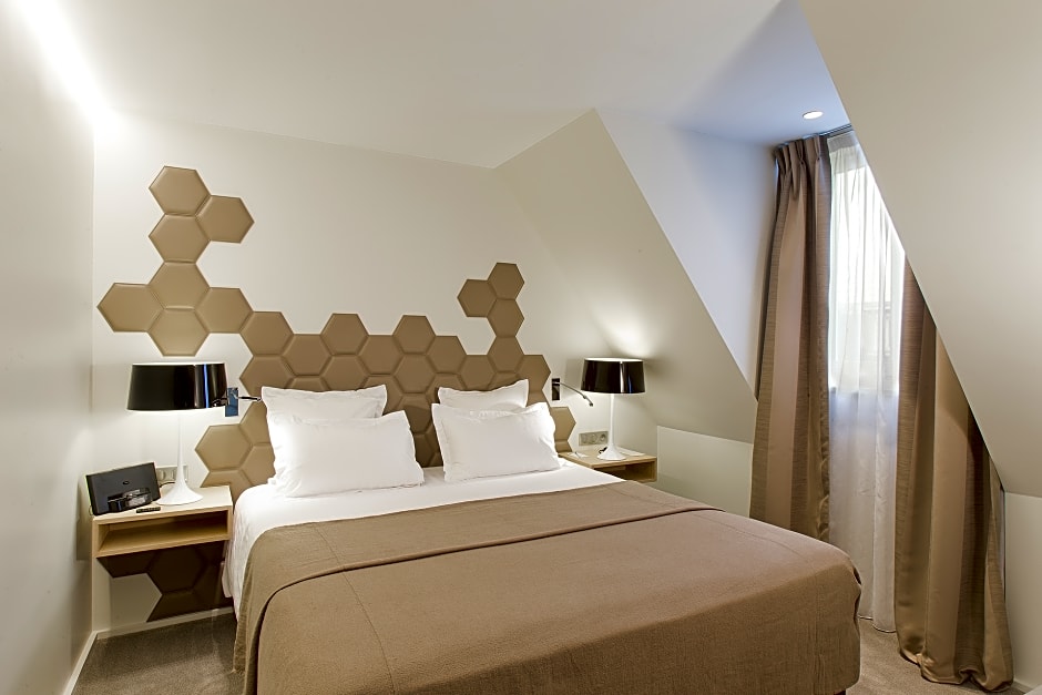 Hotel California Champs-Elysees