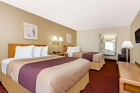 Double Room with Two Double Beds - Smoking